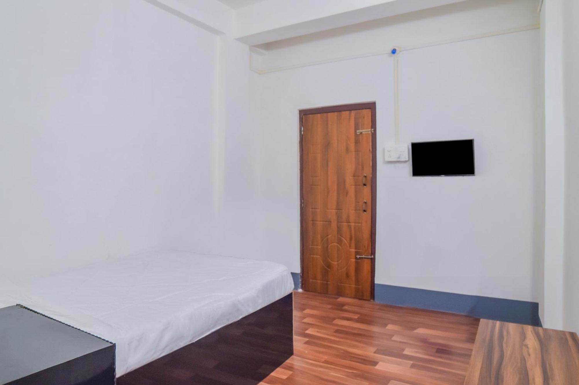 Hotel O Dc Lodge Kaharpara Zewnętrze zdjęcie